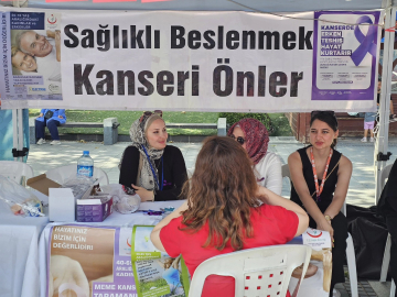 Gölcük’te “Sağlık Sokağı”na Yoğun İlgi