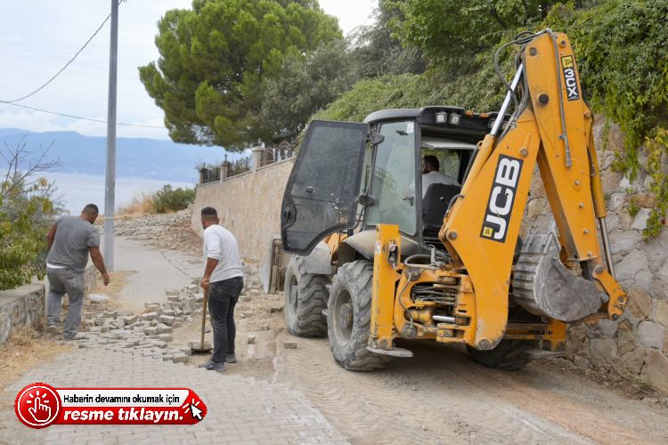 BURHANİYE’DE YOL YAPIM, BAKIM VE ONARIM ÇALIŞMALARINDA YOĞUN MESAİ