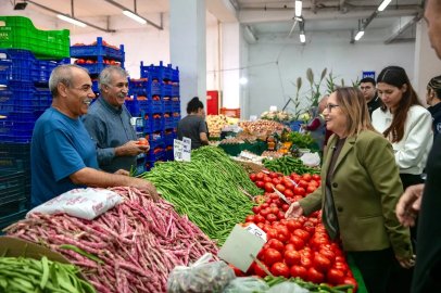 Güzelbahçe'de Başkan Vekili'nden pazar ziyareti