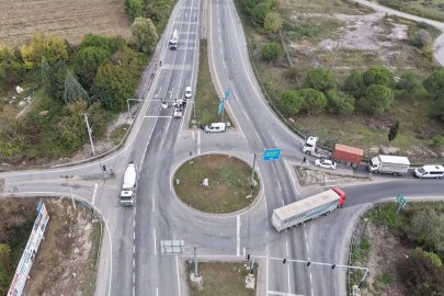 Sakarya'da karanlık kavşaklara Büyükşehir dokunuşu
